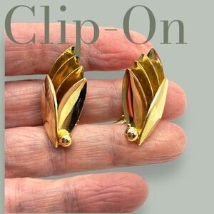 Vintage Goldtone Clip-On Earrings